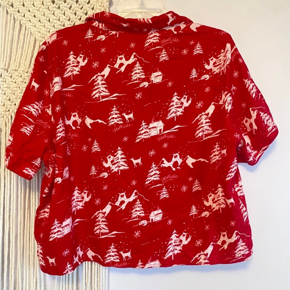 Holliday Hollister cropped button up T-shirt - Picture 4 of 7